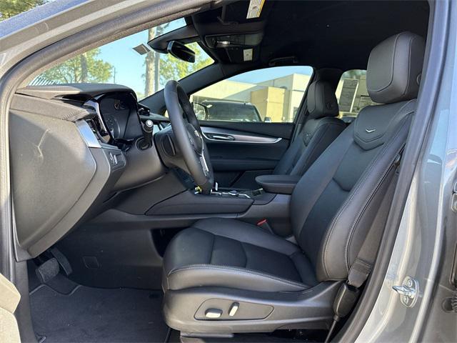 new 2025 Cadillac XT5 car, priced at $47,895
