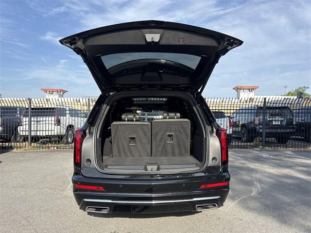 used 2023 Cadillac XT6 car, priced at $43,700