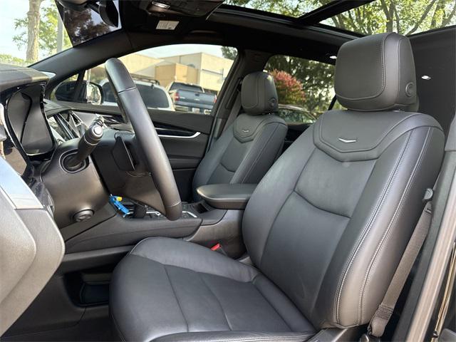 used 2023 Cadillac XT6 car, priced at $43,700