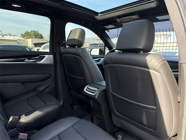 used 2023 Cadillac XT6 car, priced at $43,700