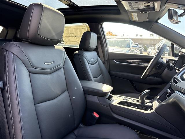 new 2026 Cadillac XT5 car, priced at $61,520