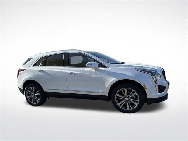 new 2025 Cadillac XT5 car, priced at $57,490