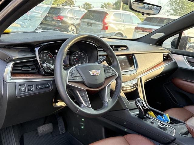 used 2024 Cadillac XT5 car, priced at $44,800