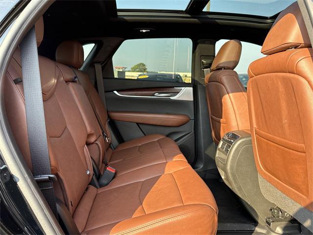 used 2024 Cadillac XT5 car, priced at $44,800
