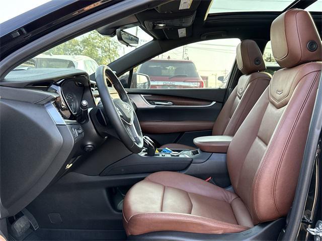 used 2024 Cadillac XT5 car, priced at $44,800