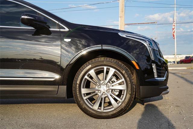 new 2025 Cadillac XT5 car, priced at $59,310