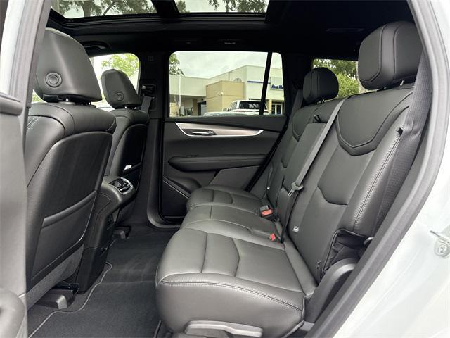 new 2025 Cadillac XT6 car, priced at $52,225