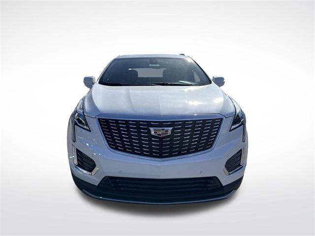 new 2025 Cadillac XT5 car, priced at $55,740
