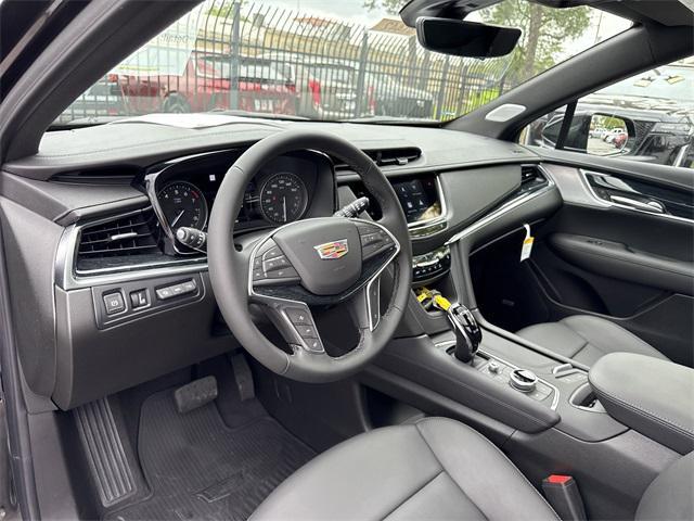 new 2025 Cadillac XT5 car, priced at $57,920