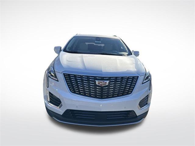 new 2025 Cadillac XT5 car, priced at $59,045