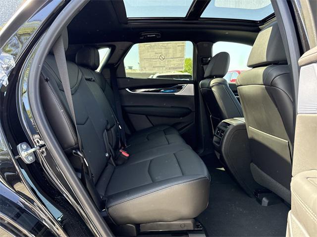 new 2025 Cadillac XT5 car, priced at $56,890