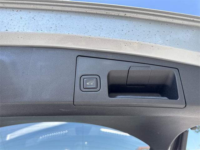 used 2021 Cadillac XT4 car, priced at $29,800