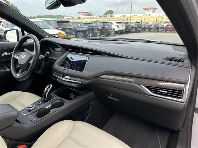 used 2021 Cadillac XT4 car, priced at $29,800