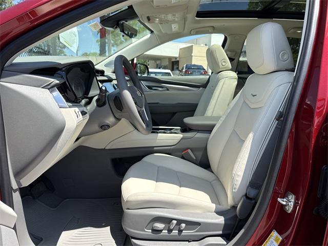 new 2025 Cadillac XT5 car, priced at $58,620