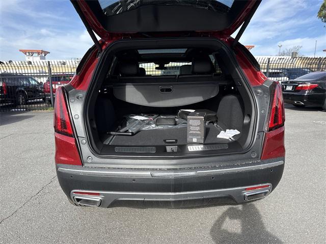 new 2025 Cadillac XT5 car, priced at $54,815