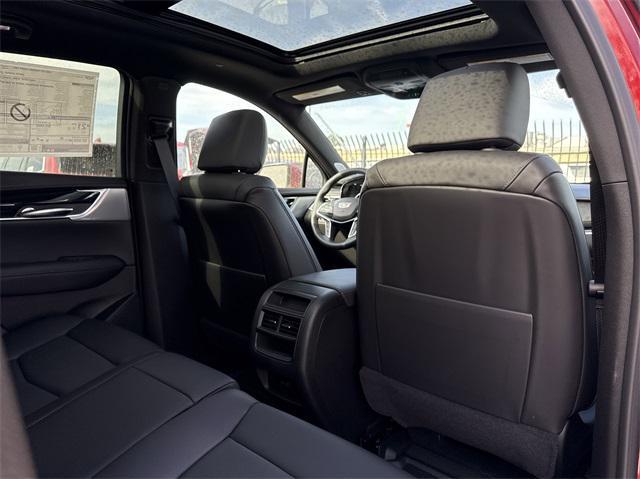 new 2025 Cadillac XT5 car, priced at $54,815