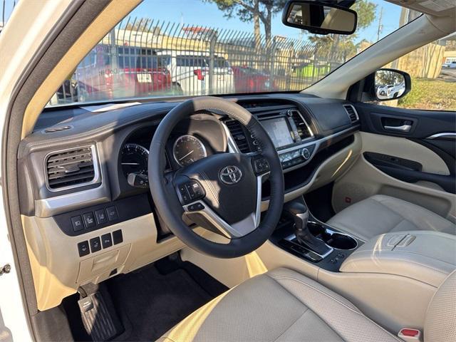 used 2016 Toyota Highlander car, priced at $22,700