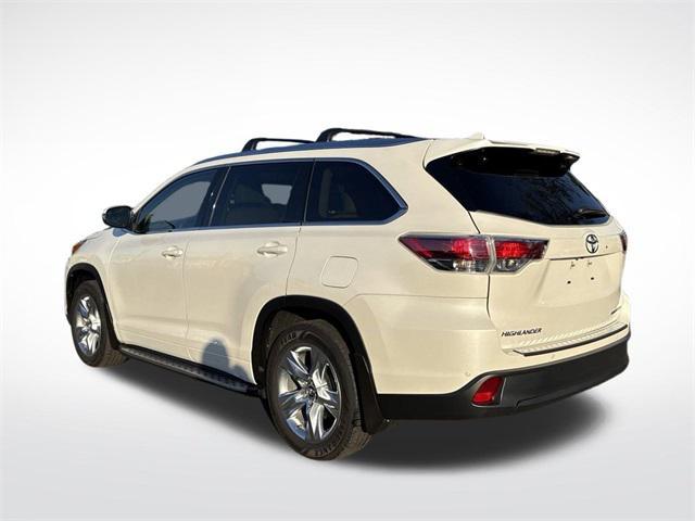 used 2016 Toyota Highlander car, priced at $22,700