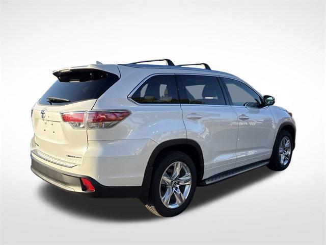 used 2016 Toyota Highlander car, priced at $22,700