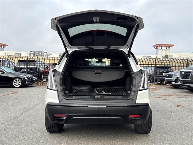used 2022 Cadillac XT5 car, priced at $29,800