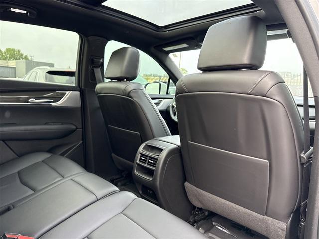 used 2022 Cadillac XT5 car, priced at $29,800