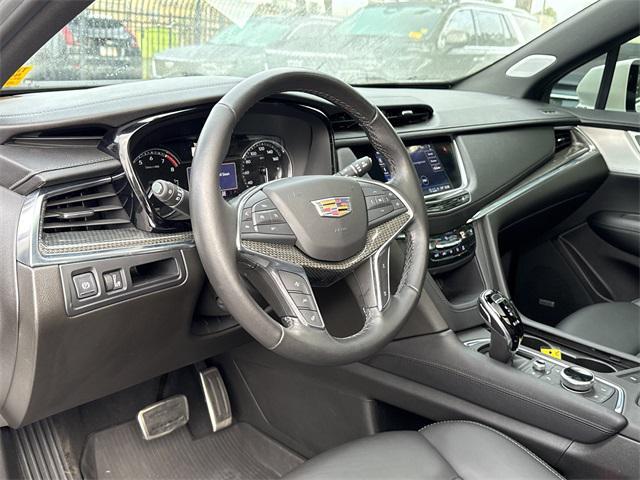 used 2022 Cadillac XT5 car, priced at $29,800