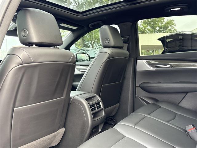 used 2022 Cadillac XT5 car, priced at $29,800