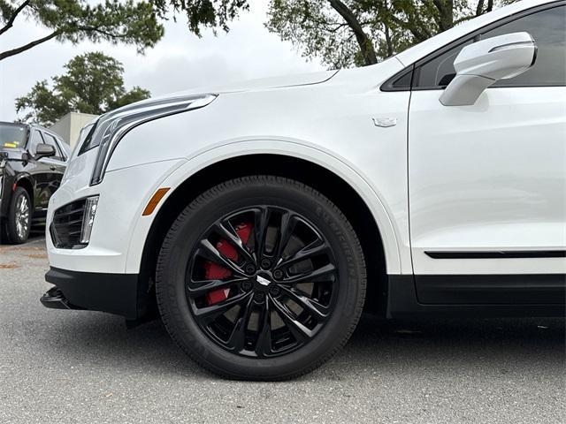 used 2022 Cadillac XT5 car, priced at $29,800