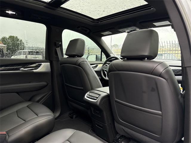 new 2025 Cadillac XT6 car, priced at $62,505