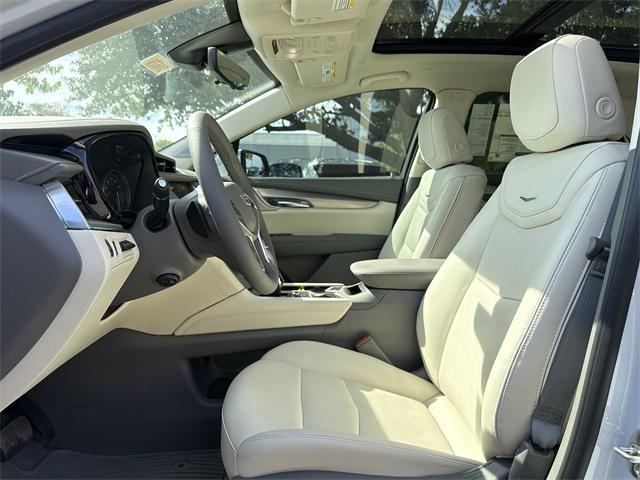 new 2025 Cadillac XT5 car, priced at $56,148