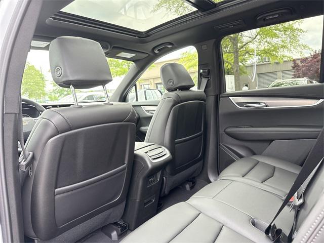 new 2025 Cadillac XT6 car, priced at $52,115