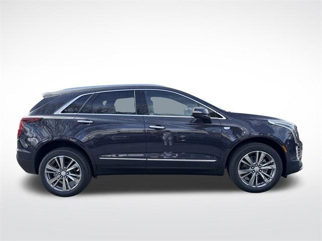 new 2025 Cadillac XT5 car, priced at $57,690