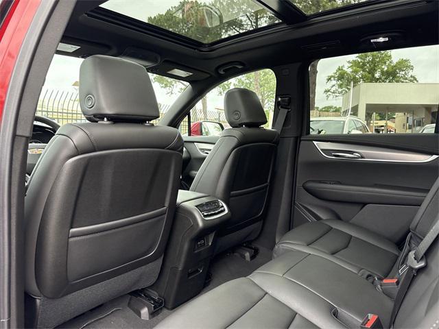 new 2025 Cadillac XT6 car, priced at $52,210