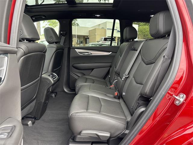 new 2025 Cadillac XT6 car, priced at $52,210