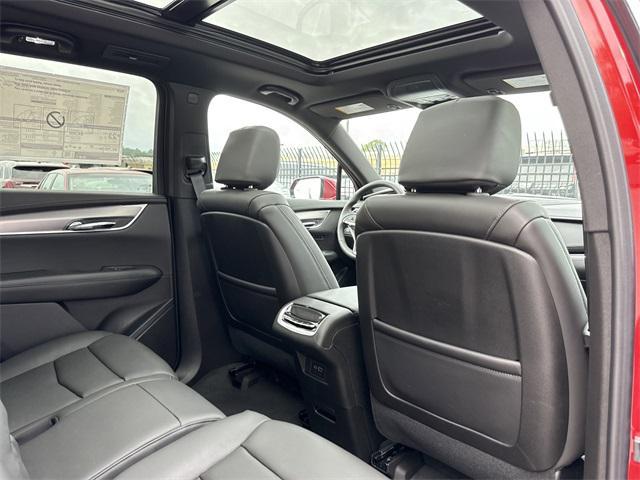 new 2025 Cadillac XT6 car, priced at $52,210