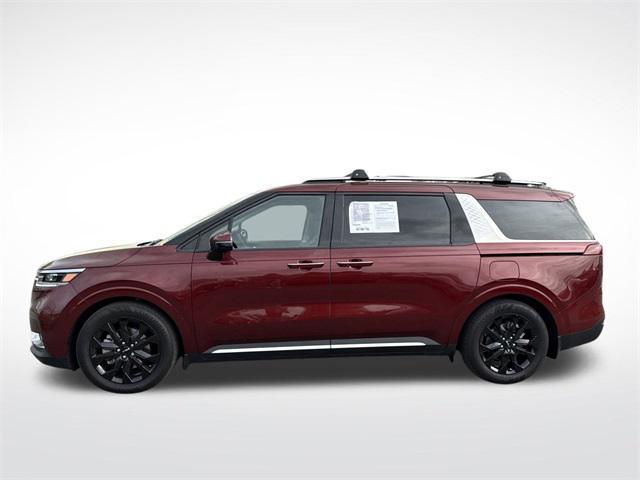 used 2024 Kia Carnival car, priced at $40,600