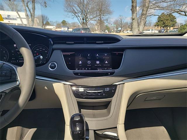 used 2022 Cadillac XT5 car, priced at $32,600