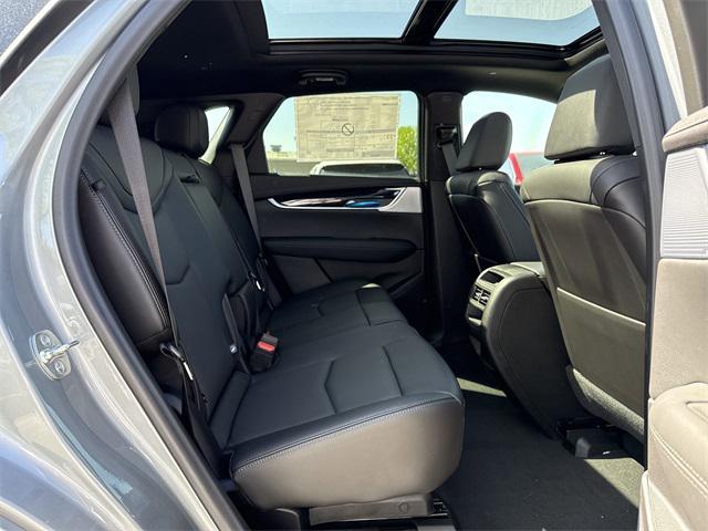 new 2025 Cadillac XT5 car, priced at $56,265