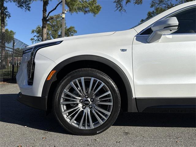 new 2025 Cadillac XT4 car, priced at $46,070