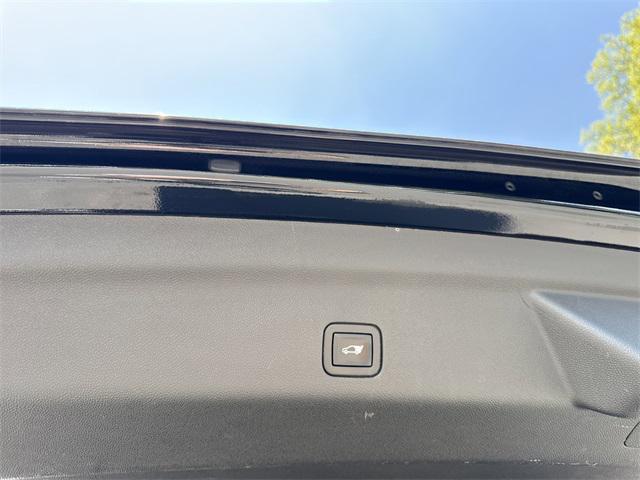 used 2021 Cadillac Escalade ESV car, priced at $53,500