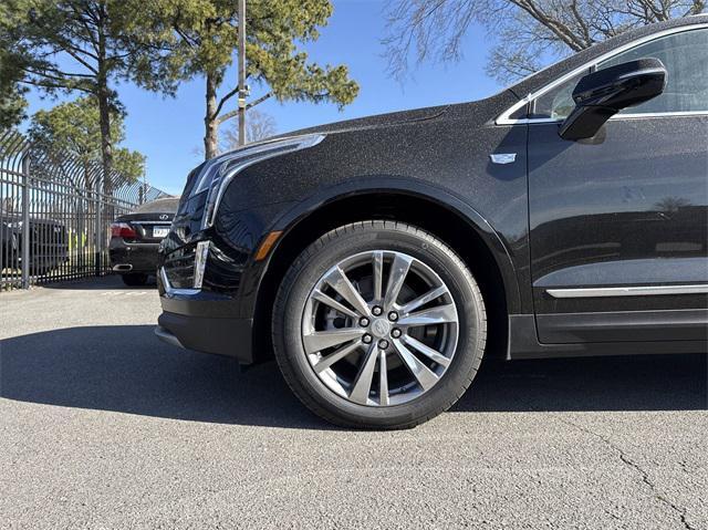 new 2025 Cadillac XT5 car, priced at $54,215