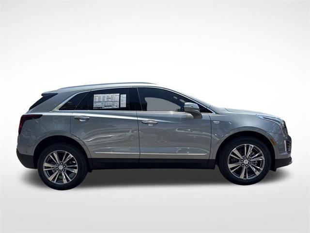 new 2025 Cadillac XT5 car, priced at $59,390