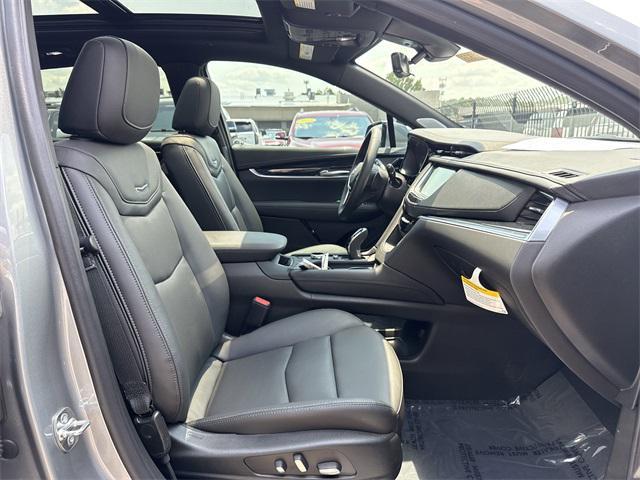 new 2025 Cadillac XT5 car, priced at $59,390
