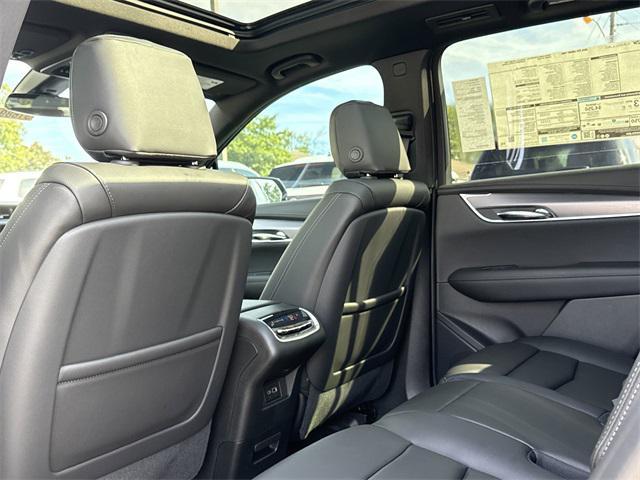 new 2025 Cadillac XT6 car, priced at $50,985