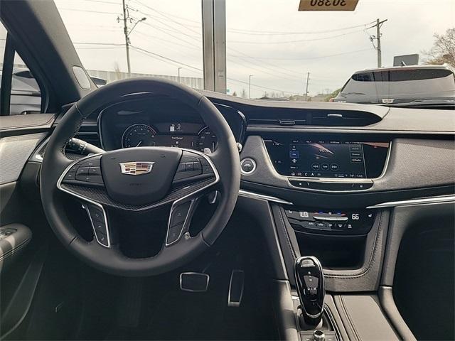 new 2024 Cadillac XT5 car, priced at $59,860