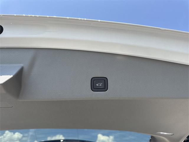 new 2025 Cadillac XT6 car, priced at $64,135