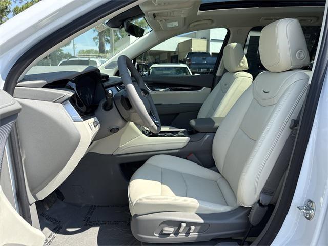 new 2025 Cadillac XT6 car, priced at $64,135