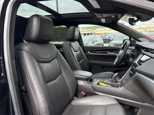 used 2021 Cadillac XT5 car, priced at $33,800