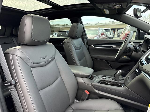 new 2025 Cadillac XT5 car, priced at $59,865