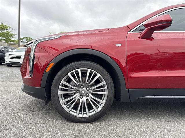 used 2024 Cadillac XT4 car, priced at $39,800